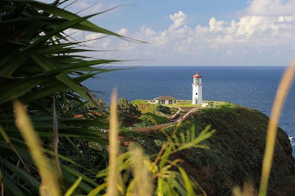 Modern-day Kilauea Lighthouse / Bob Linsdell, CC BY 3.0, via Wikimedia Commons