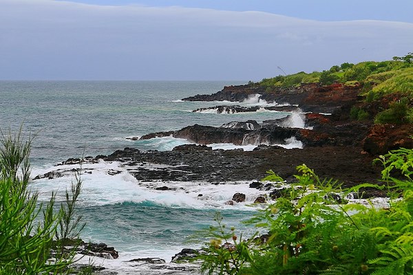 Koloa Coast / Bob Linsdell, CC BY 3.0, via Wikimedia Commons