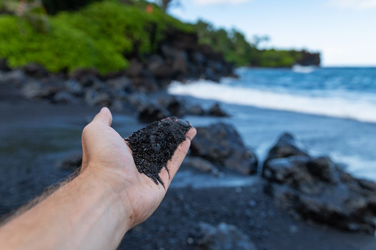 Waianapanapa State Park