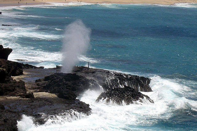 South Shore Oahu Road Trip Shaka Guide Halona Blowhole | Photo byNapnet