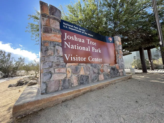 joshua tree visitor center sign