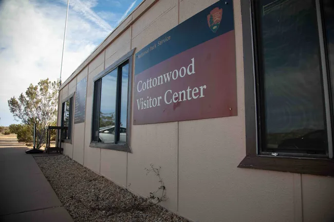 outside of cottonwood visitor center